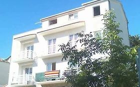 Apartments Mila & Miro